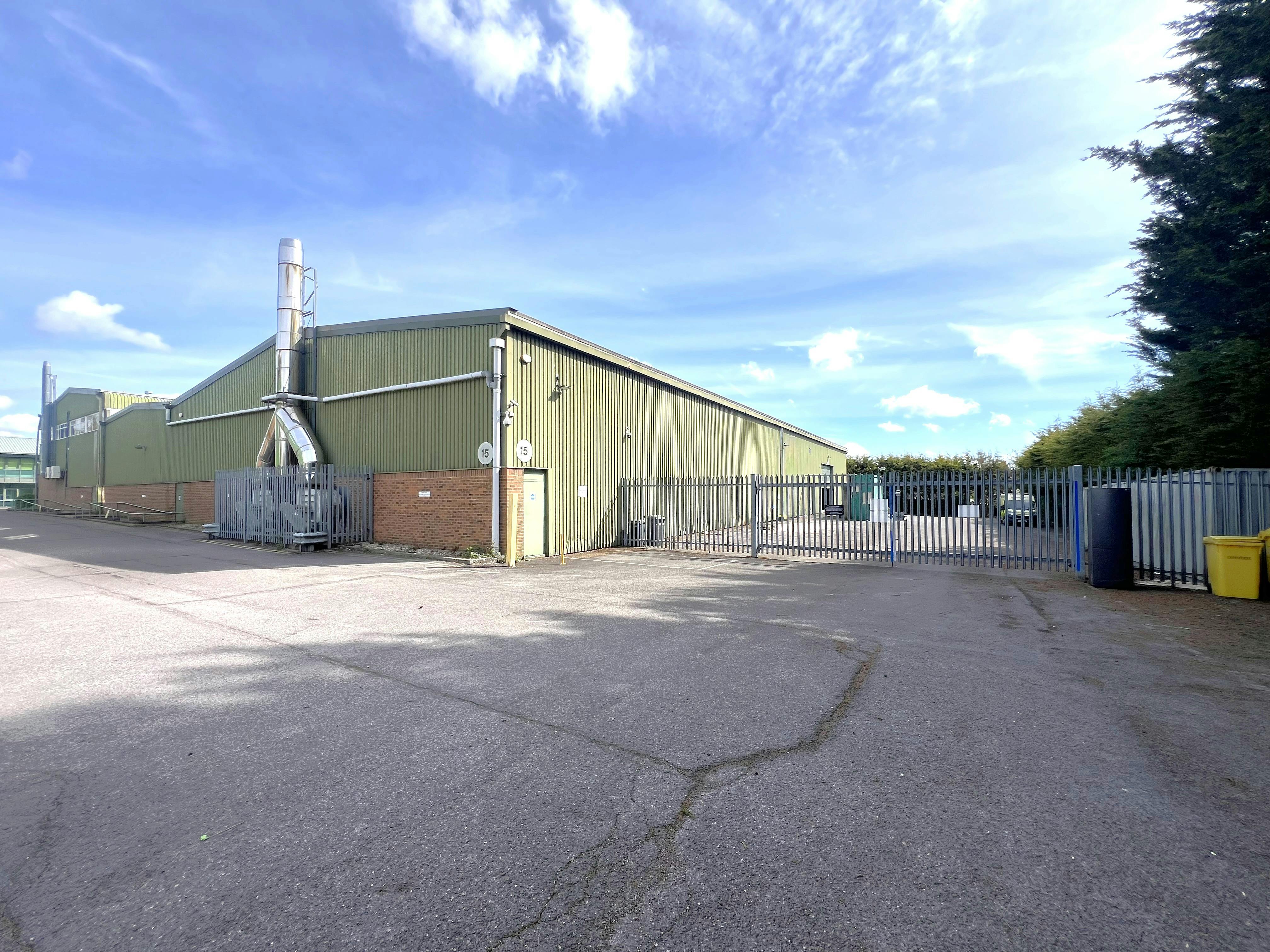 2 Daux Road, Billingshurst, Industrial For Sale - IMG_0401.jpeg