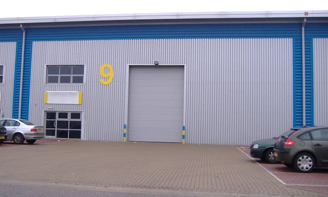 Unit 9 Cliffside Trade Park, West Thurrock, Industrial To Let - West Thurrock - 9 Cliffside main alternative.jpg