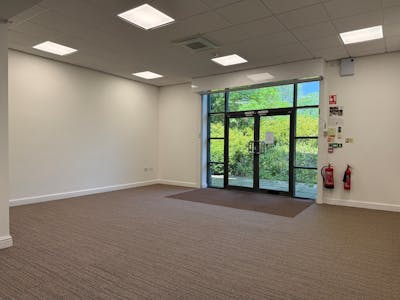 Nicholson House, Elmete Hall, Leeds, Office To Let - IMG_7192.JPG