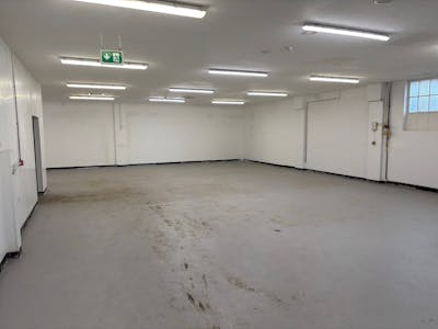 Unit 4D, London, Industrial/Logistics To Let - 1.jpg