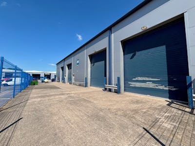 Unit 25, Freemans Parc, Cardiff, Industrial To Let - 25 Freemans 01.jpg