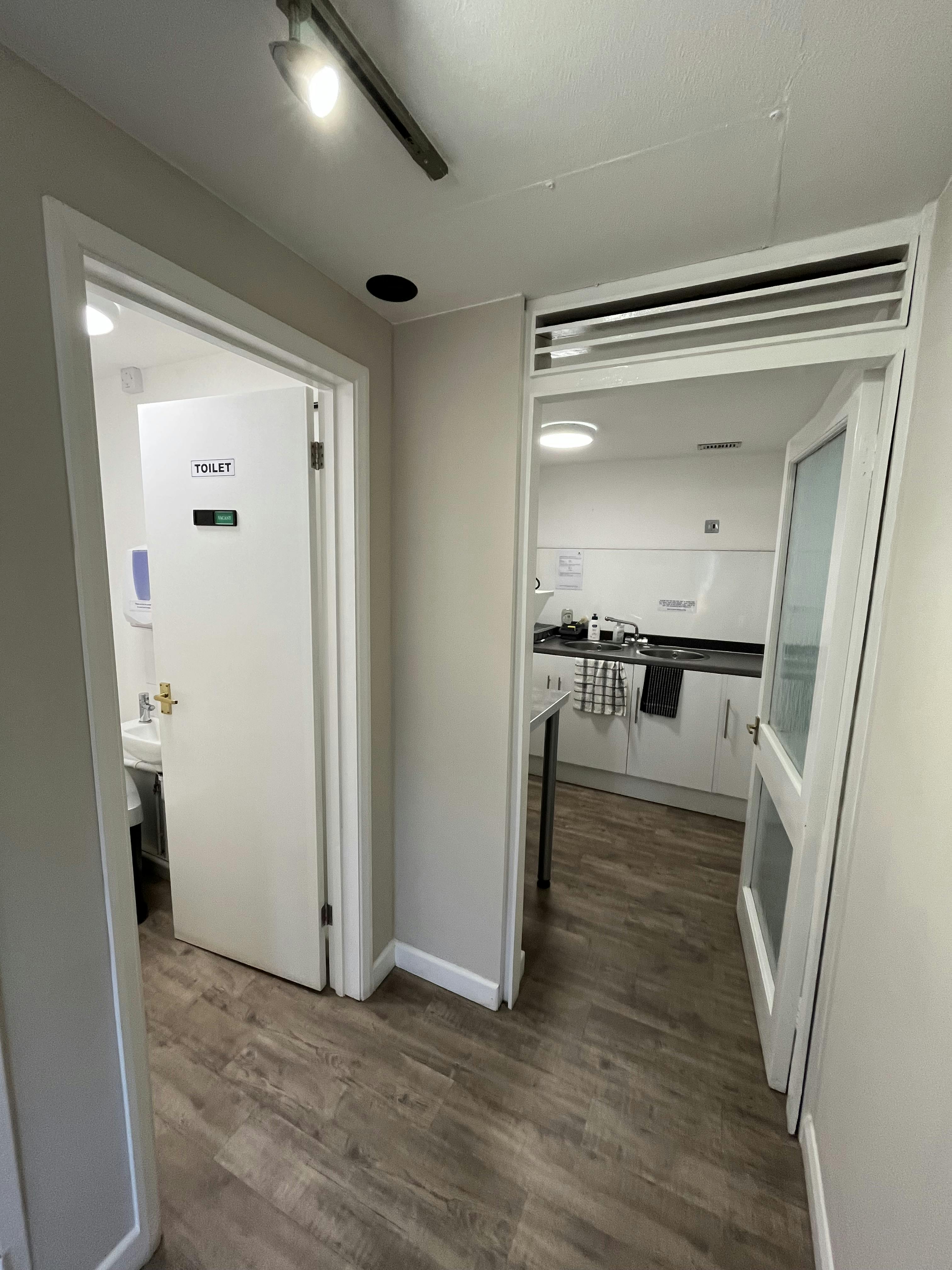 1st Floor 18-19 South Bar Street, Banbury, Office To Let - image00071.jpeg