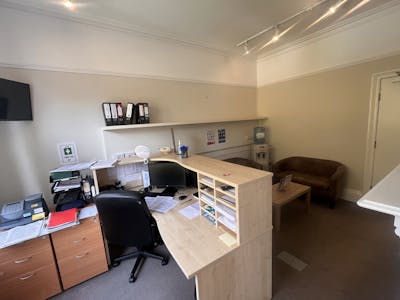 First Floor 6 Victoria Avenue, Harrogate, Office To Let - IMG_5118.JPG