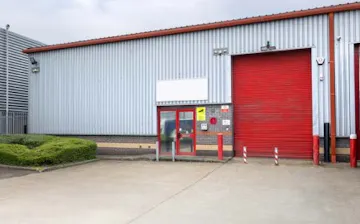 Unit 640, River Gardens, Feltham, Industrial To Let - 640 RG.jpg
