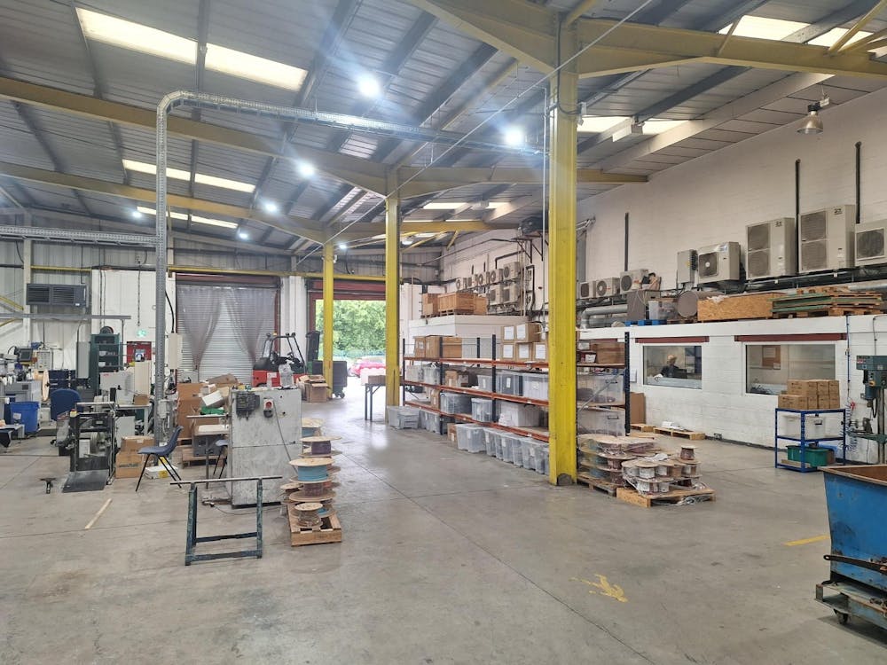 Unit 9, Southside Industrial Estate, Stockport, Industrial / Industrial / Warehouse To Let - Unit 9 Southside  (2).jpg