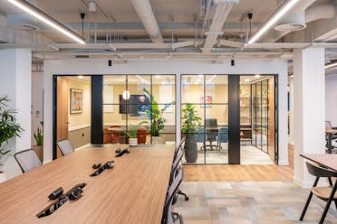 Kent House, 14-17 Market Place, London, Office To Let - vb5187610_CD8_8166_HR_1600x1067.jpg - More details and enquiries about this property