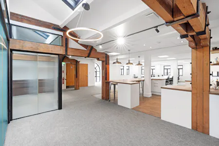 1 York Place, Leeds, Office To Let - DSC03697.jpg