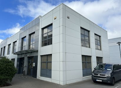 8 Woodford Court, Dublin 17, Office For Sale - Facade 0.png