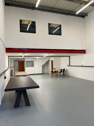 Unit 13, 35 Ivanhoe Road, Wokingham, Industrial To Let - IMG_6771.jpg