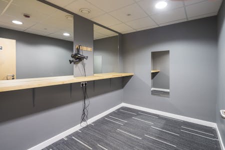 18 Alie Street, London, Leisure / Office To Let / For Sale - MC28330716HR.jpg