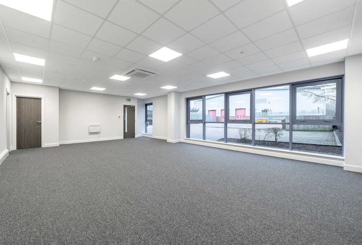 Unit 2 Transcentral, Reading, Industrial / Warehouse To Let - Office1.jpg