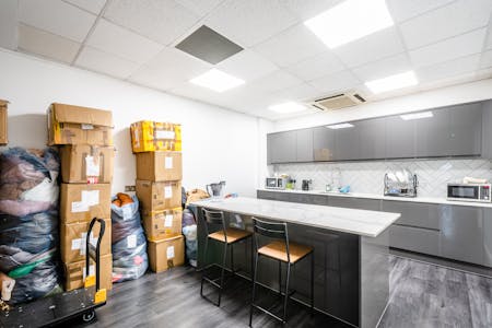 Industrial & Warehouse, Unit 4-5, London, Industrial/Logistics / Office To Let - Greenwich Centre Bus Pk U4-5 - 4.jpg