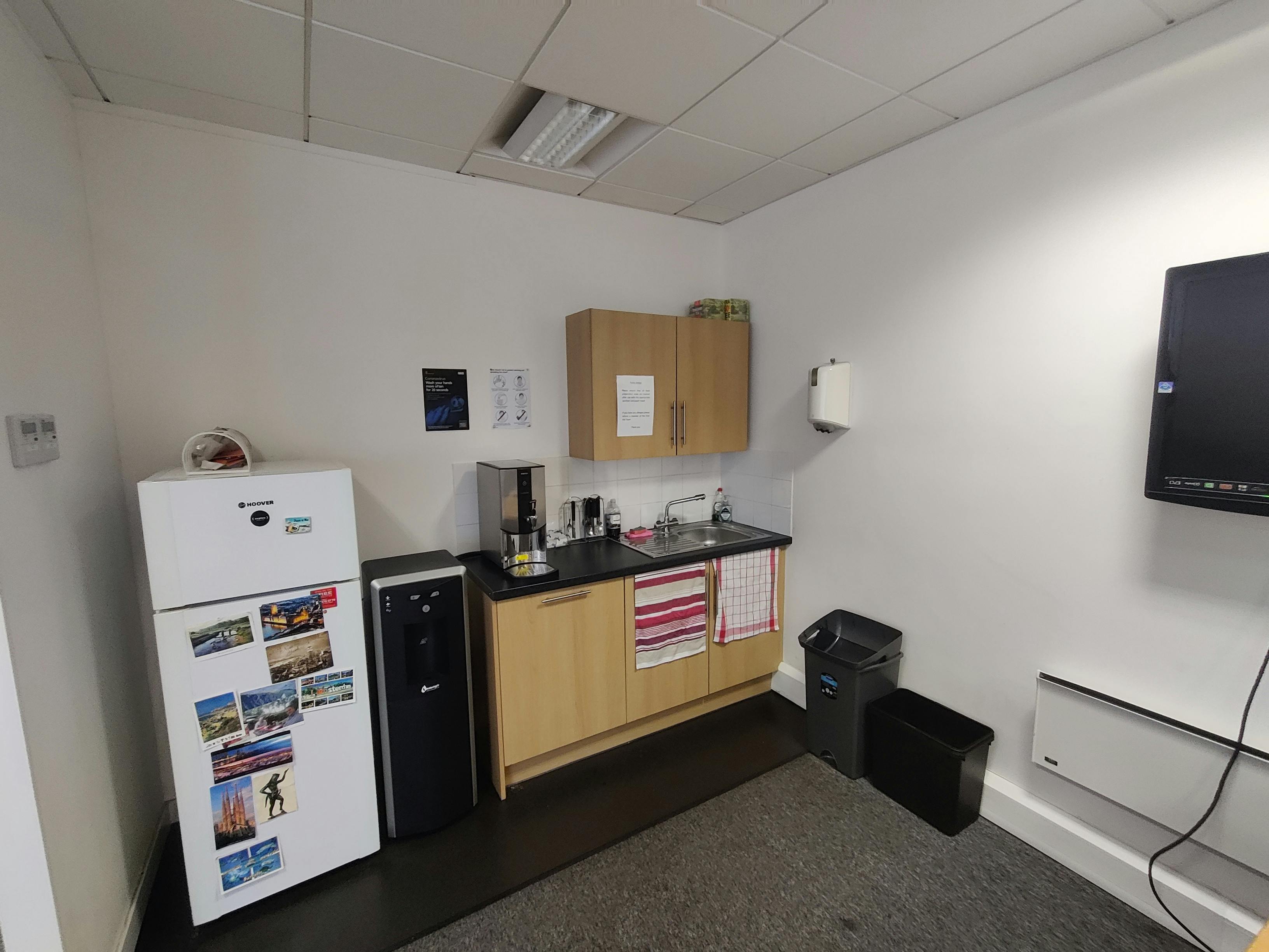 Ground Floor Suite, B3 Yeoman Gate Office Park, Worthing, Office To Let - IMG_20210326_134558.jpg