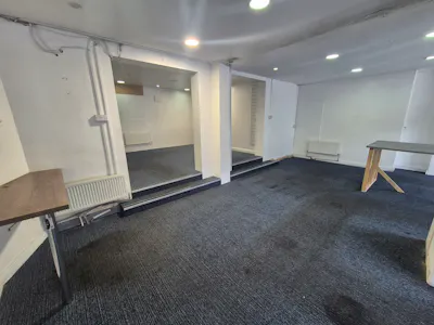 8-10 Castle Street, Stockport, Retail To Let - 20260921_121406.jpg