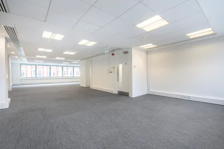 Queensland House, 392 Strand, London, Office To Let - IW270123MH079  Copy.jpg
