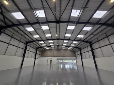 Unit 560, Salford, Industrial/Logistics To Let - G.jpg