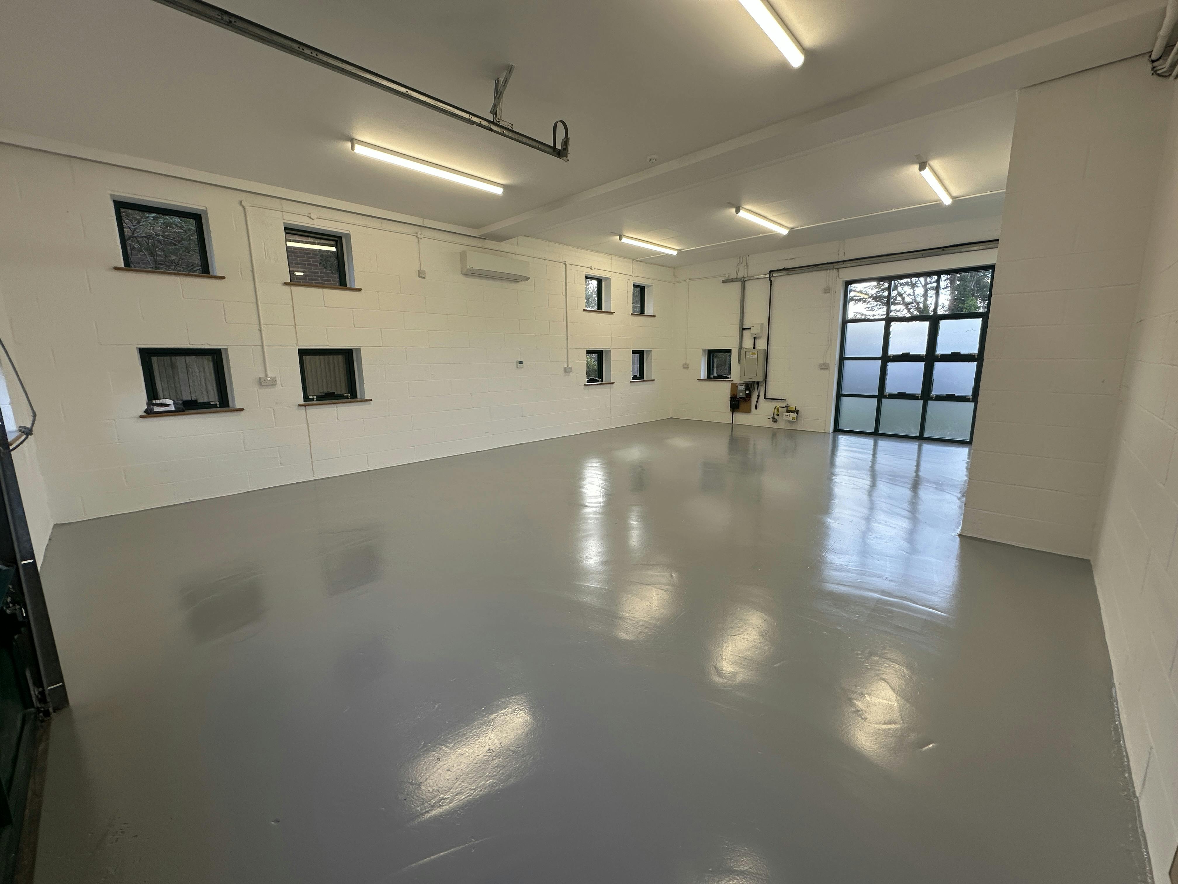 3 Hurlands Business Centre, Hurlands Close, Farnham, Offices / Industrial / Warehouse To Let - IMG_9592.JPG