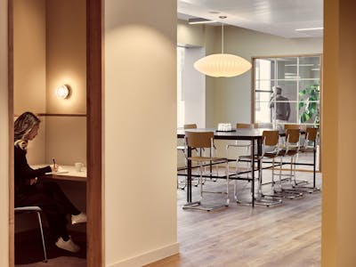 210 Euston Road, London, Office / Serviced Office To Let - Phonebooths.jpg