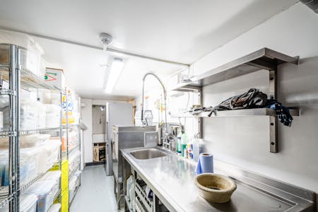 8 Artillery Passage, London, Leisure For Sale - Artillery Psg 8  Low Res 15.jpg