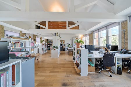 Unit 11, Shepperton House, London, Office Lease Assignment - 13120801068529f32f05b3ARW1.jpg