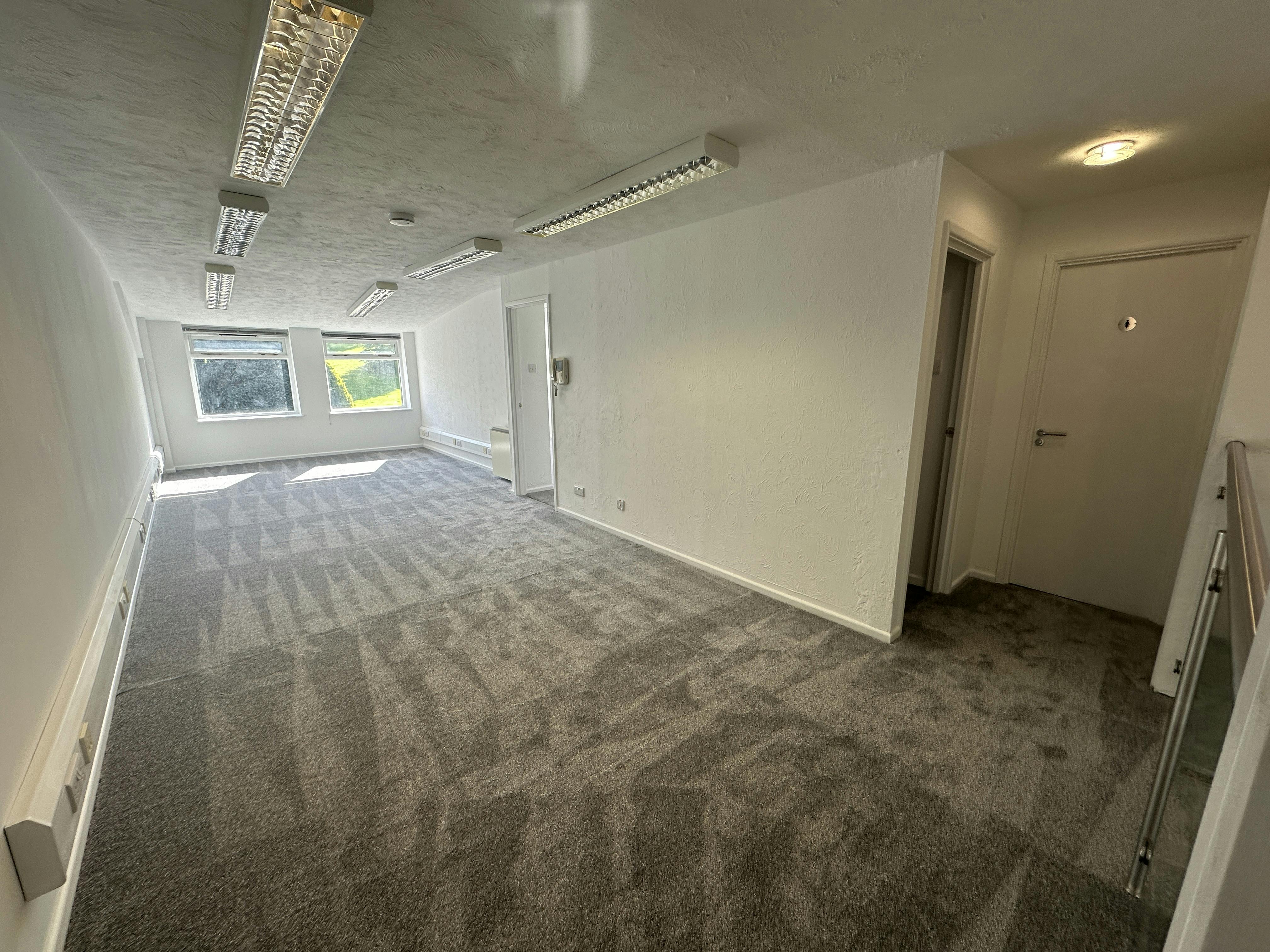1 & 1a Abbey Business Park, Monks Walk, Farnham, Offices To Let - IMG_9736.JPG