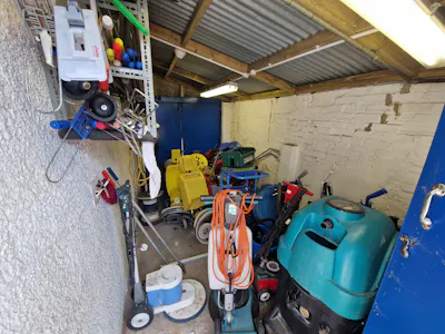 83A Stakes Road, Waterlooville, Office / Warehouse For Sale - 20260723_101237.jpg