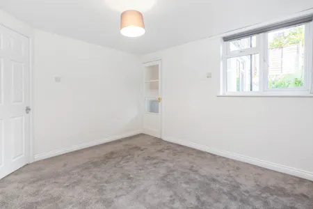 Tuskar Street, London, Maisonette To Let - Daniel_Watney97B_Tuskar_Street9.jpg