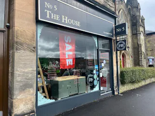 5 East King Street, Helensburgh, Retail To Let - 5 East King Street