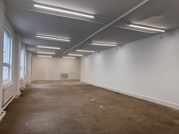 Unit B, Mitre House, White City, Industrial / Warehouse To Let - 1.jpg