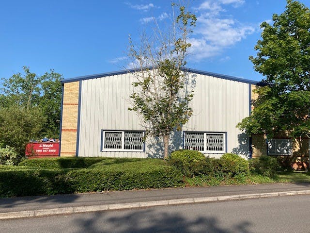 13 Lakeside Business Park, Sandhurst, Industrial / Warehouse To Let - Side External.jpg