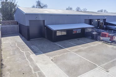 Unit B09, National Works Trading Estate, Hounslow, Industrial / Warehouse To Let - Unit B09 New 3x2.jpg - More details and enquiries about this property