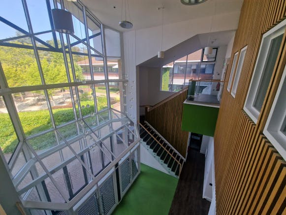 First Floor Unit B The Crescent, Jays Close, Basingstoke, Industrial / Industrial / Office To Let - 20250806_104853.jpg