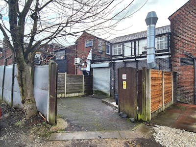 8-10 Rochdale Road, Oldham, Office / Retail For Sale - 20260213_150703.jpg