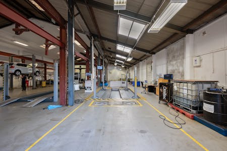Unit 3, Redkiln Close, Horsham, Industrial / Warehouse For Sale - Unit 3, Redkiln Close, Horsham-25.jpg