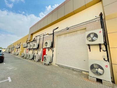 Investment Opportunity - Fully Leased Warehouse Units, Industrial Area 17, Sharjah, Warehouse For Sale - p3.jpg