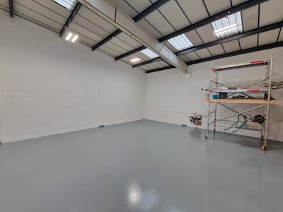 Unit 8, Stockport, Industrial/Logistics To Let - 20240904_102123.jpg