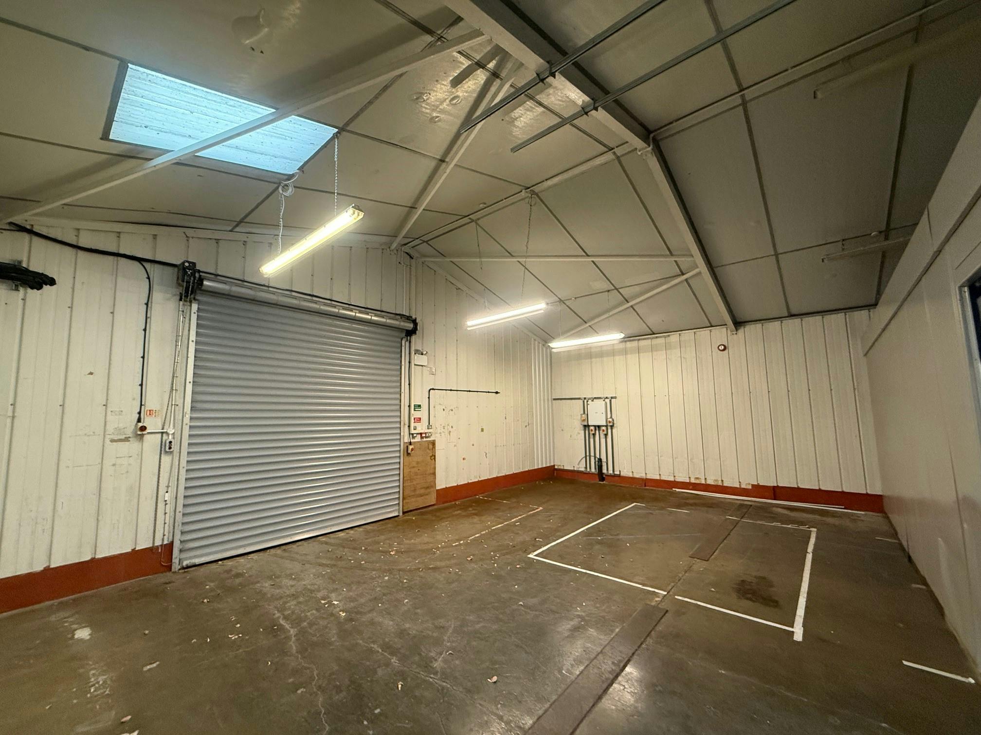 The Swanbarton Building, Unit 3 Pinkney Park, Malmesbury, Industrial To Let - 6.jpg