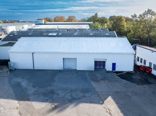 Unit C Sandfield Industrial Estate, Hampton To Let - C Sandfield  Main.jpg