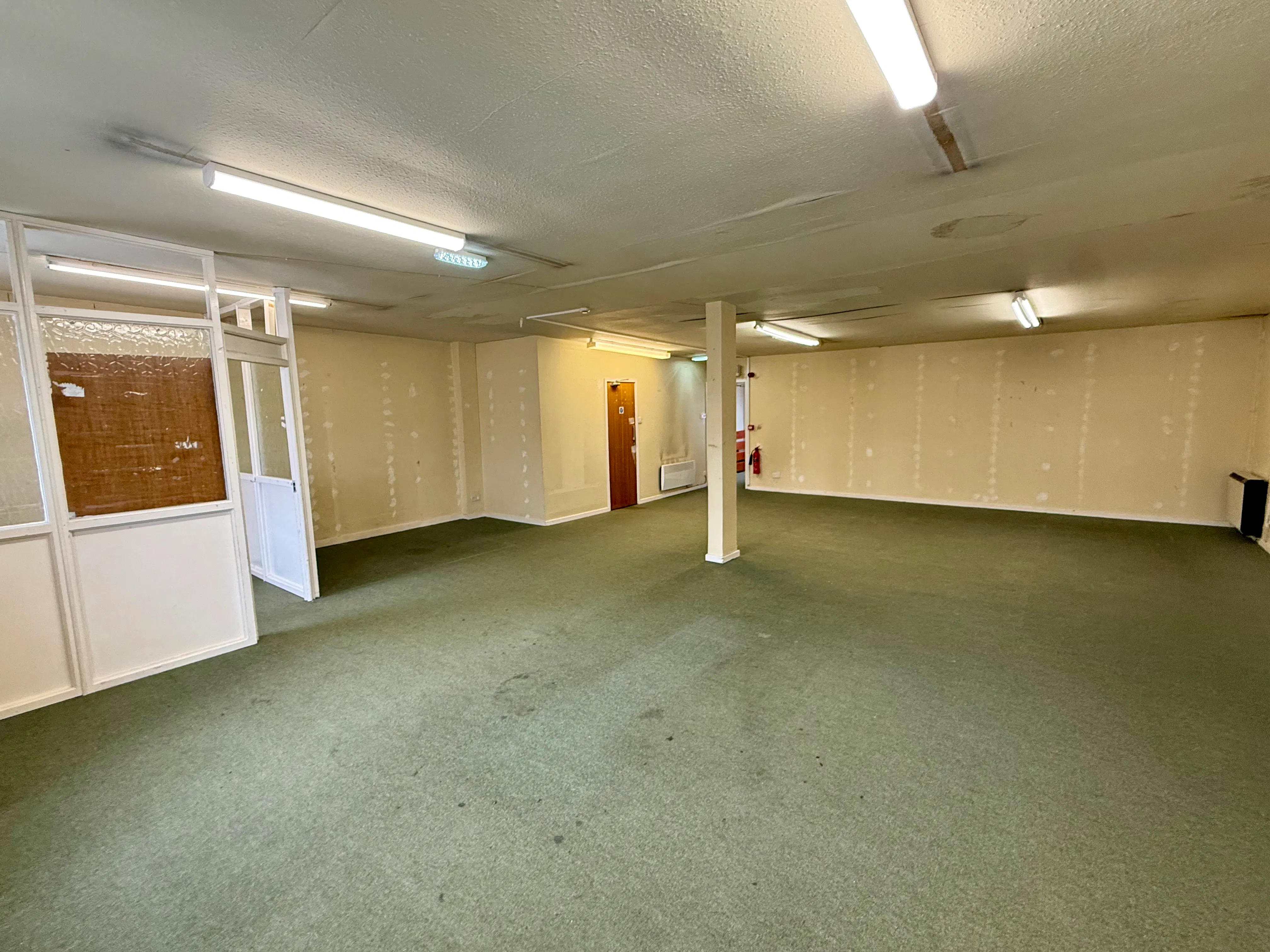69 Middle Street, Consett, Retail To Let / For Sale - IMG_2640.jpeg