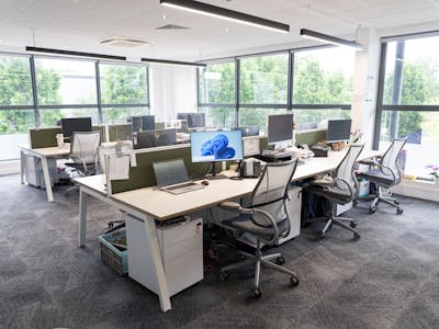 4-7 Teal Court, Anglo Office Park, Amersham, E (Commercial / Business / Service) / Investment / Office For Sale - DSC04144.jpg