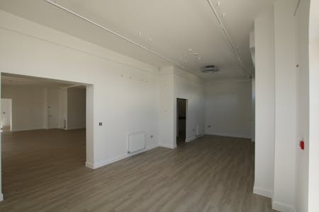 Market Hall, Crown Square, Poundbury, Office / Retail - In Town To Let - IMG_4673.JPG