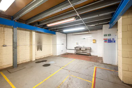 375 Bath Road, Slough, Industrial / Trade Counter To Let - w21.jpg
