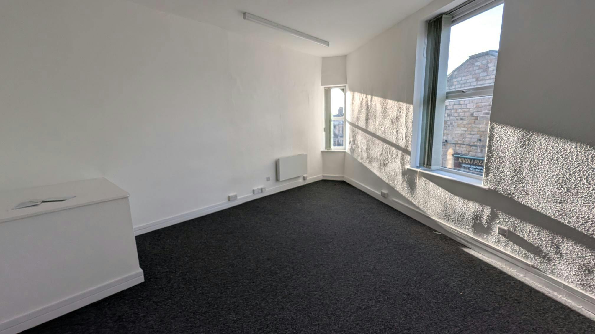 Office Suites - High Street House, 2 High Street, Leeds, Offices To Let - PXL_20251211_125720031.jpg