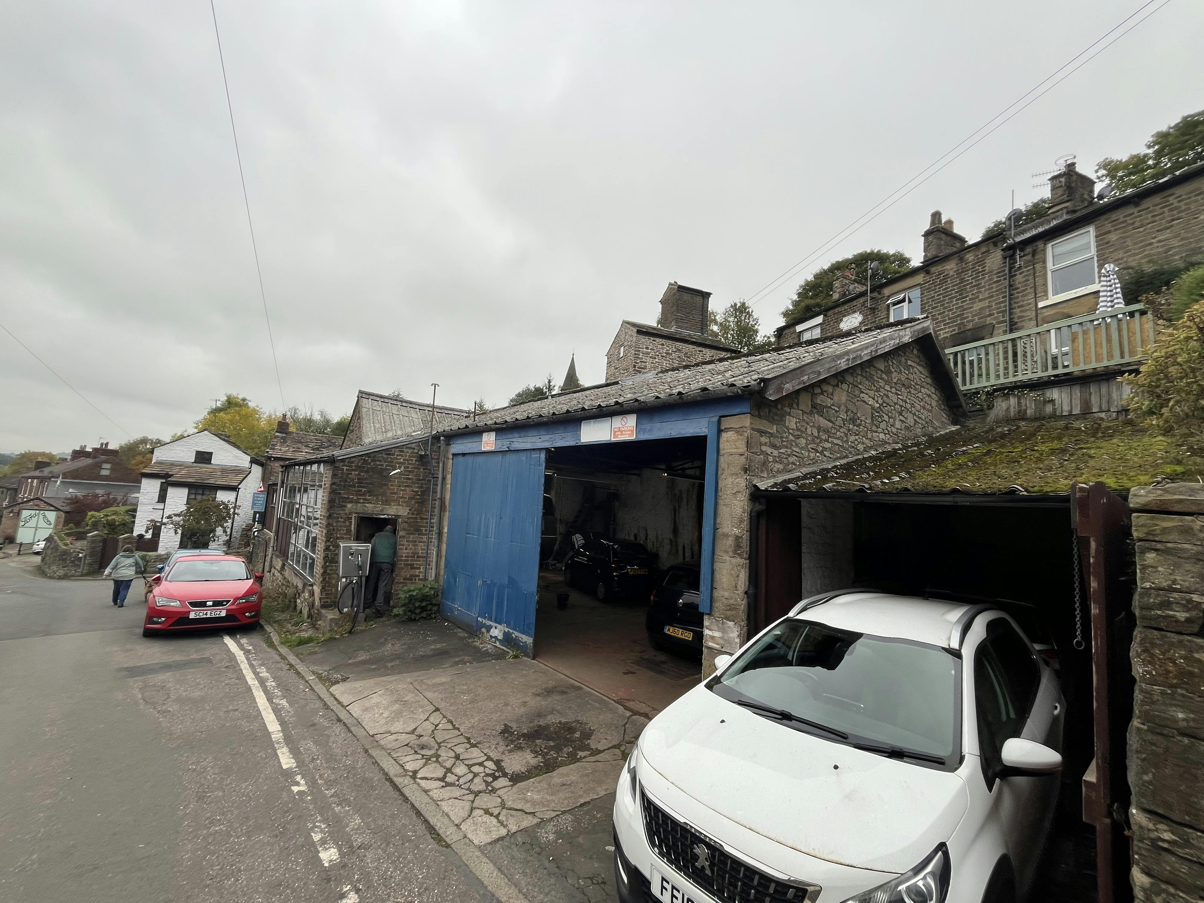 Old Road Garage, High Peak, Industrial / Investment For Sale - IMG_0226.jpg