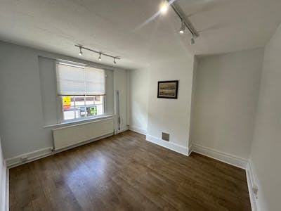 89 High Street, Thame, Office To Let - 1.jpeg