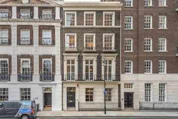 6 Adam Street, London, Offices To Let - 01-6_Adam_St_WC2N.jpg