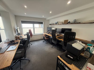 1st & 2nd Floors, 9 Church Street, Brighton, Office To Let - IMG_9382.jpeg