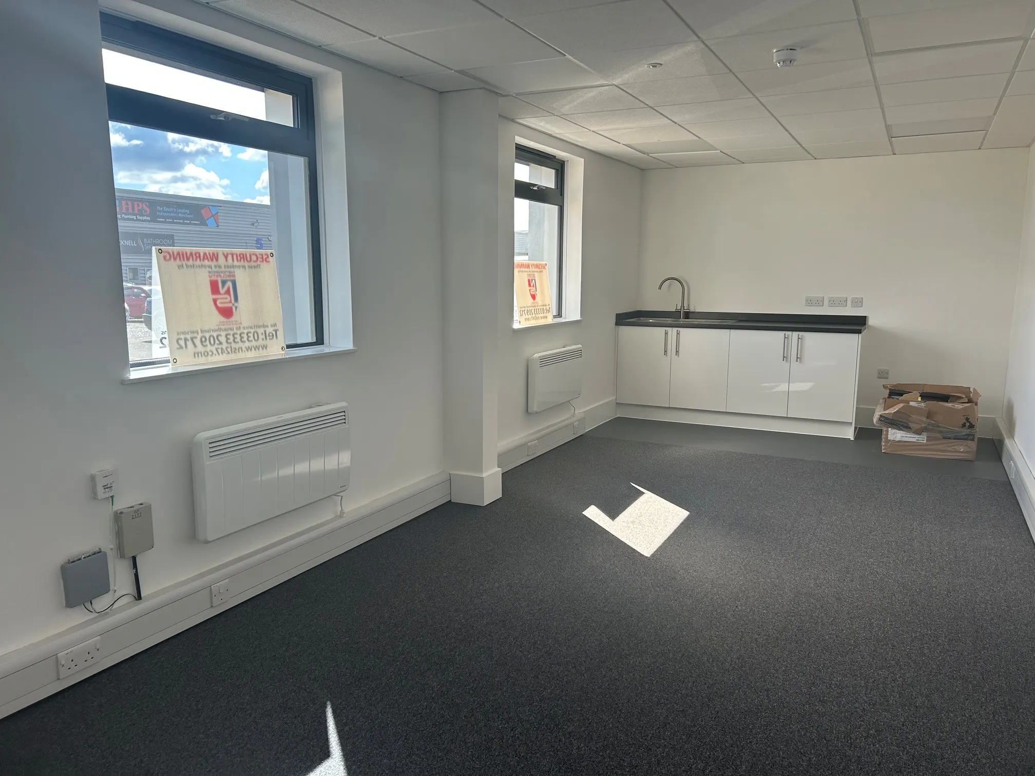 Unit 12, Bilton Industrial Estate, Bracknell, Industrial To Let - 12.jpg