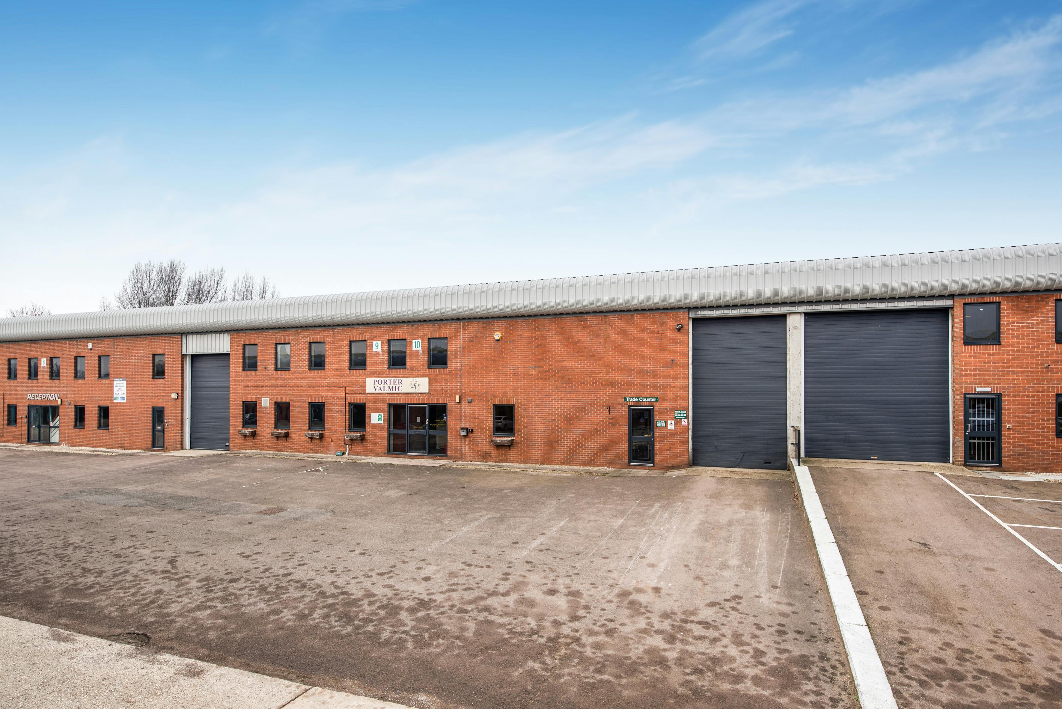 9-10 Meadow View, Crendon Industrial Park, Long Crendon, Industrial To Let - 9-10 C copy.jpg