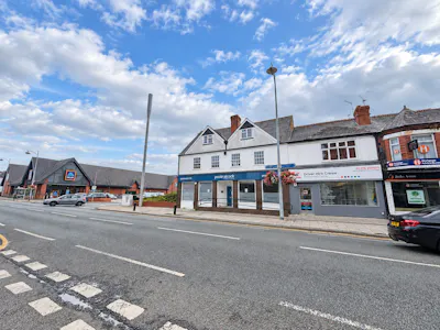 222-224 Nantwich Road, Crewe, Office / Retail To Let / For Sale - Frontage